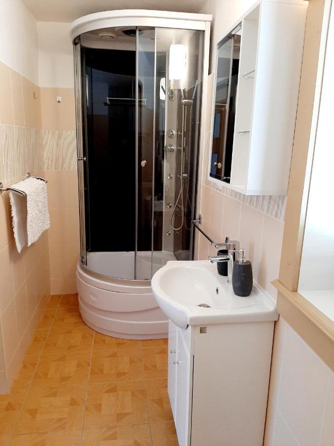 Villa Viktoria- Neakceptujeme Mlade Partie Terchová Exterior foto