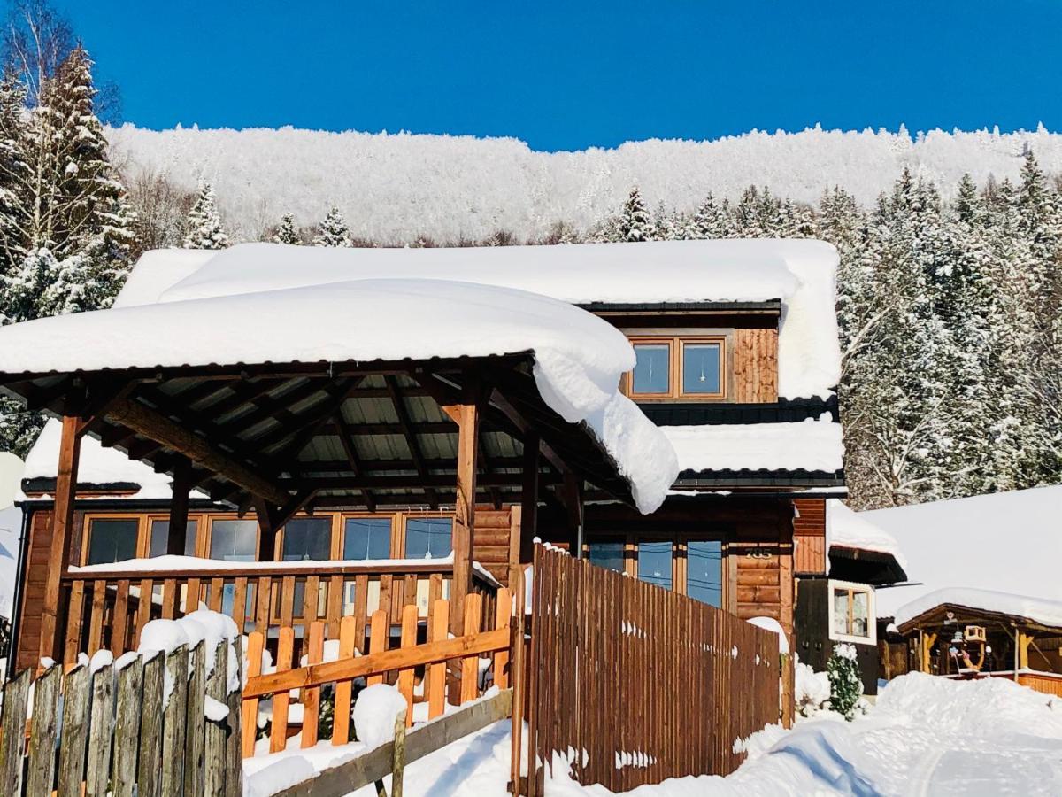 Villa Viktoria- Neakceptujeme Mlade Partie Terchová Exterior foto